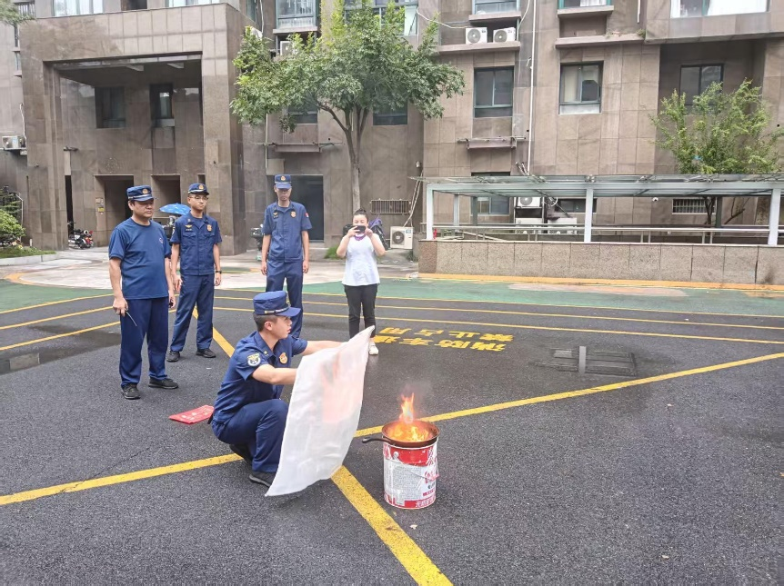 配图1